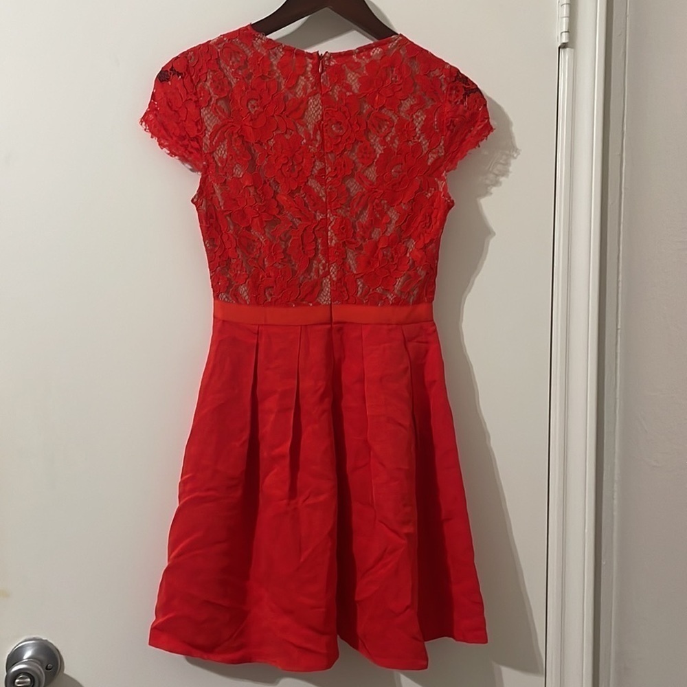 Gianni Bini Carina Lace Cocktail Dress Classy Chic Size S - Picture 3 of 9